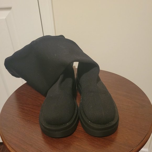 $20 Shoe Sale - Picture 5 of 6